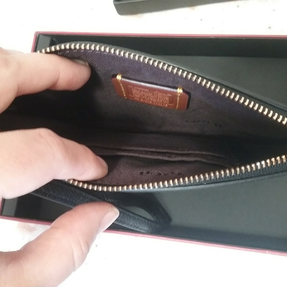 Coach Wizard Of Oz Black Wristlet - Picture 4 of 7